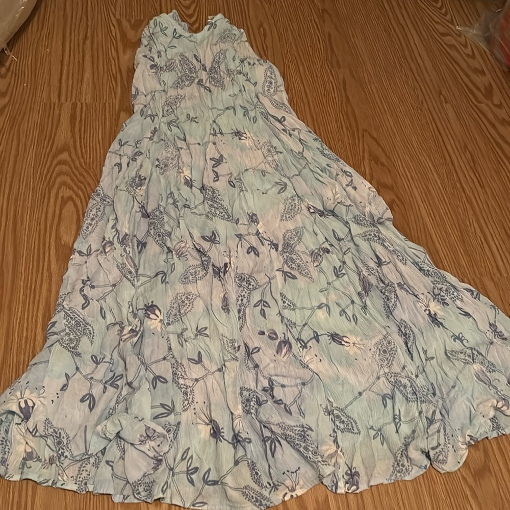 Womens soft flowy dress szM